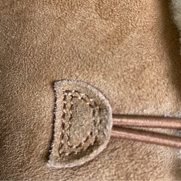 UGG Leather Boots, Size 7, Side Buttons - Picture 9 of 14